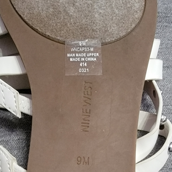 Nine West Studded Strappy Flat Sandals Size 9 - Picture 4 of 5